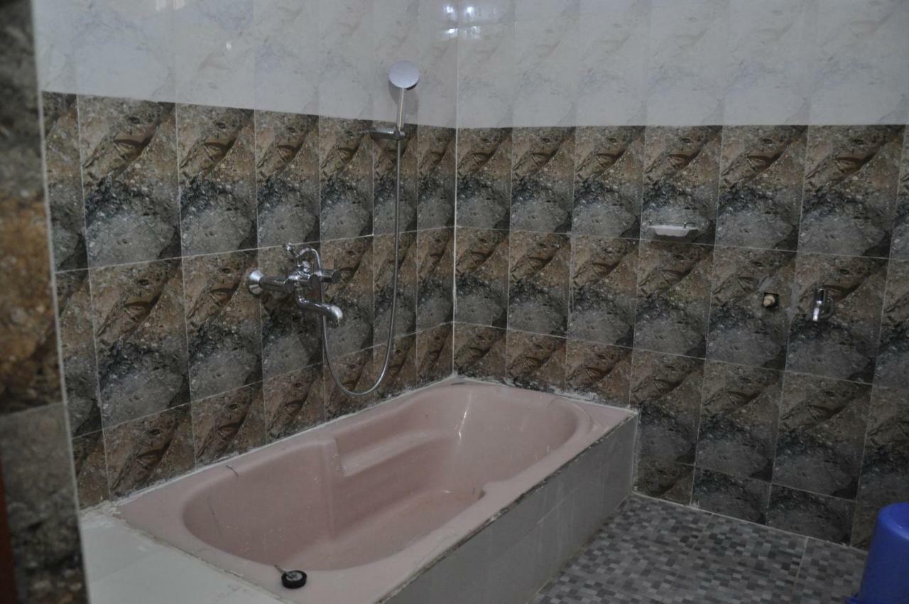 C.M. Hotel Pennagaram Εξωτερικό φωτογραφία