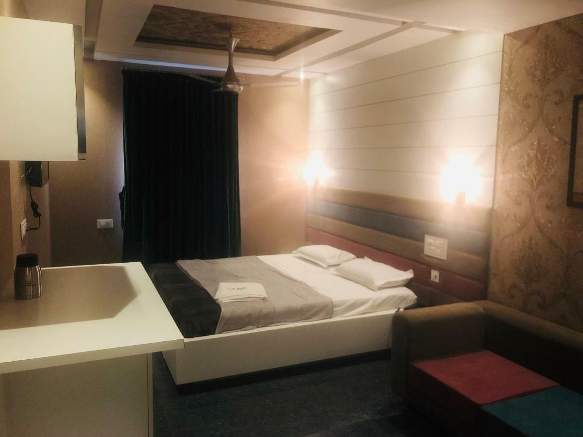 C.M. Hotel Pennagaram Εξωτερικό φωτογραφία