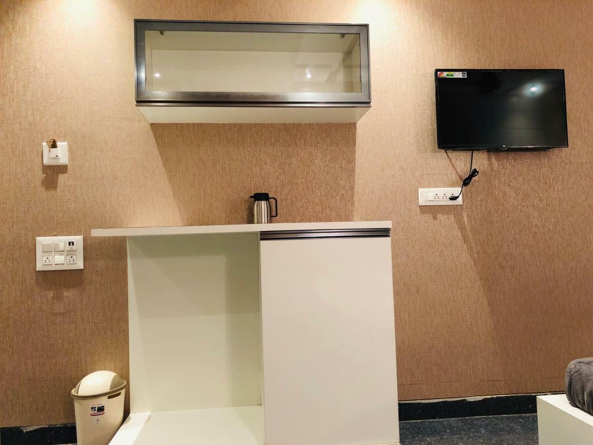 C.M. Hotel Pennagaram Εξωτερικό φωτογραφία
